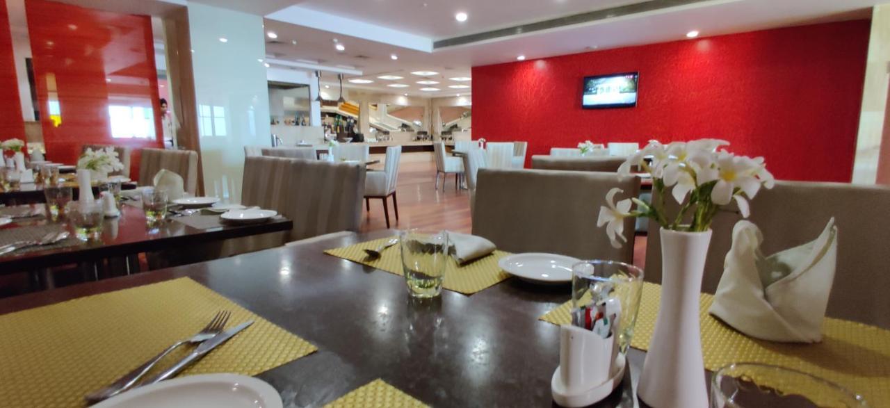 Country Inn & Suites By Radisson, Bathinda Buitenkant foto