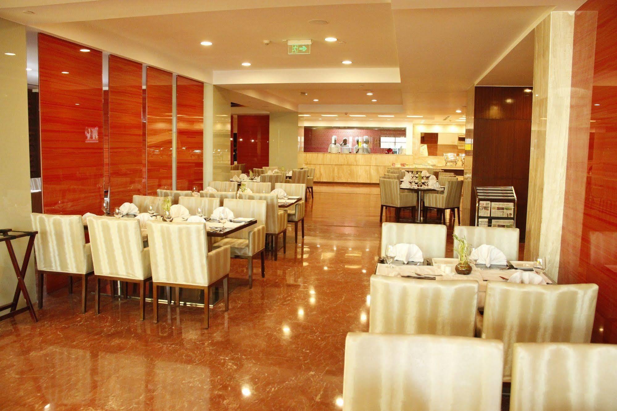 Country Inn & Suites By Radisson, Bathinda Buitenkant foto
