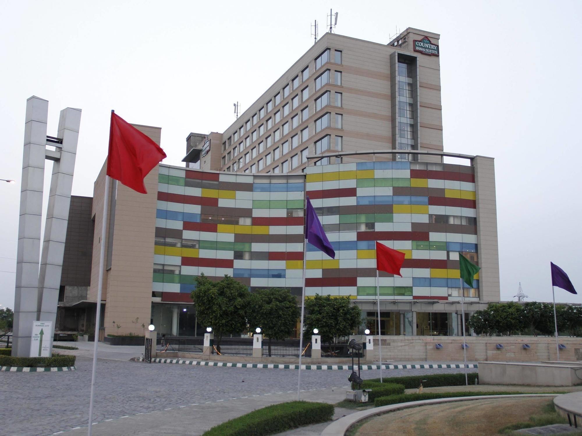 Country Inn & Suites By Radisson, Bathinda Buitenkant foto