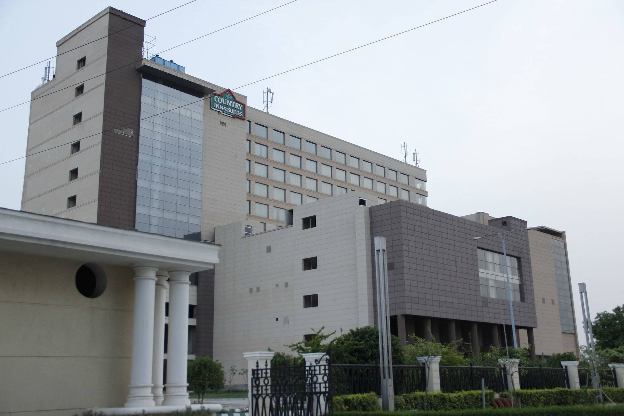 Country Inn & Suites By Radisson, Bathinda Buitenkant foto